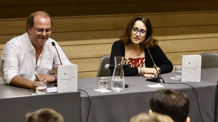 Lucía Rodríguez Olay presenta su libro | MARCOS LEÓN