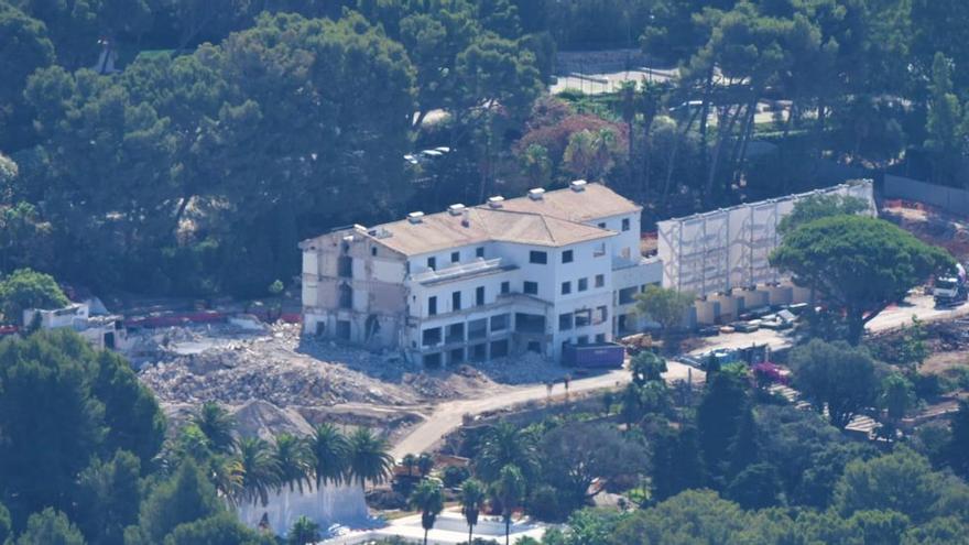 Luftaufnahmen nähren Verdacht: Wird das traditionsreiche Hotel Formentor auf Mallorca heimlich abgerissen?