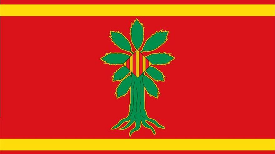 El escudo y la bandera de Vistabella celebran en junio veinticinco años