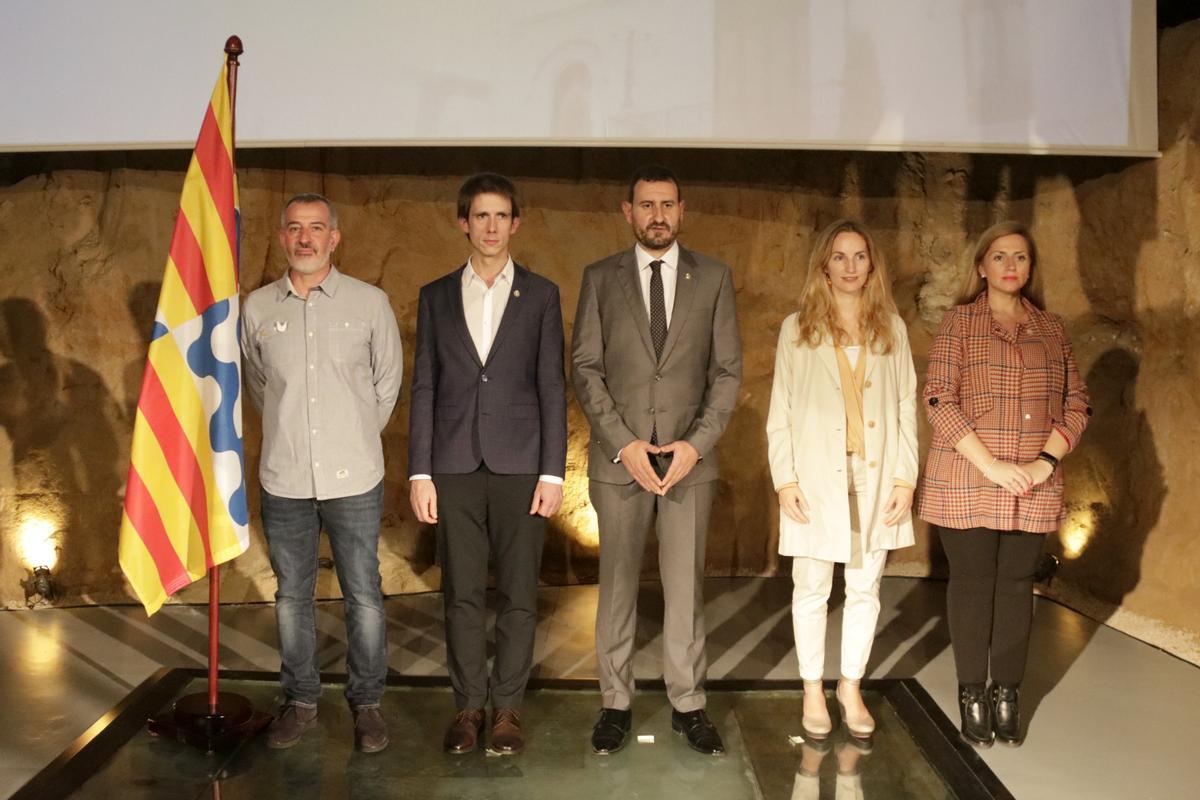 L’oposició de Badalona firma el nou govern de la ciutat sense tenir garantida l’estabilitat del mandat