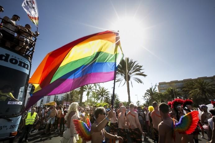 CABALGATA DE LA SEMANA DEL ORGULLO GAY EN ...