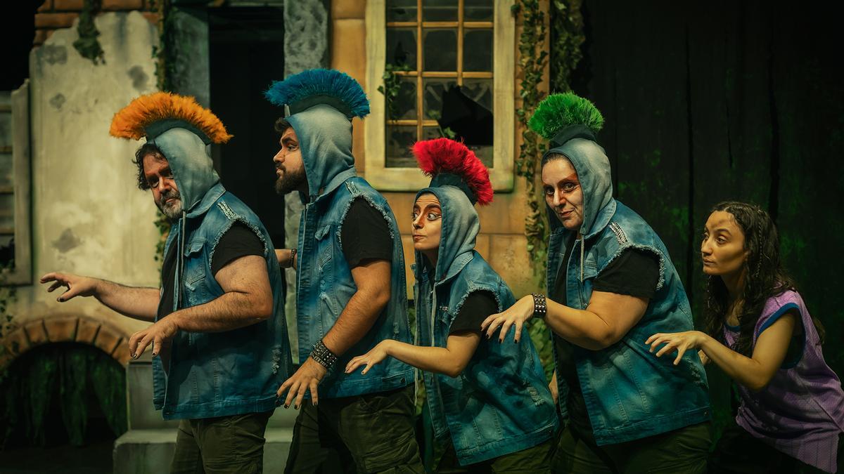 O elenco da adaptación de Ártika Cía de "O Libro da Selva".