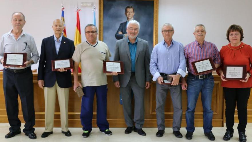 Torrevieja rinde homenaje a los funcionarios jubilados