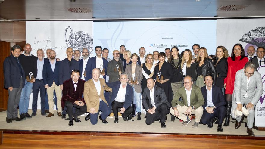 La Academia de Gastronomía premia a Carmencita, al restaurante Abiss de Calp y a Paco Gandía y Josefa Navarro
