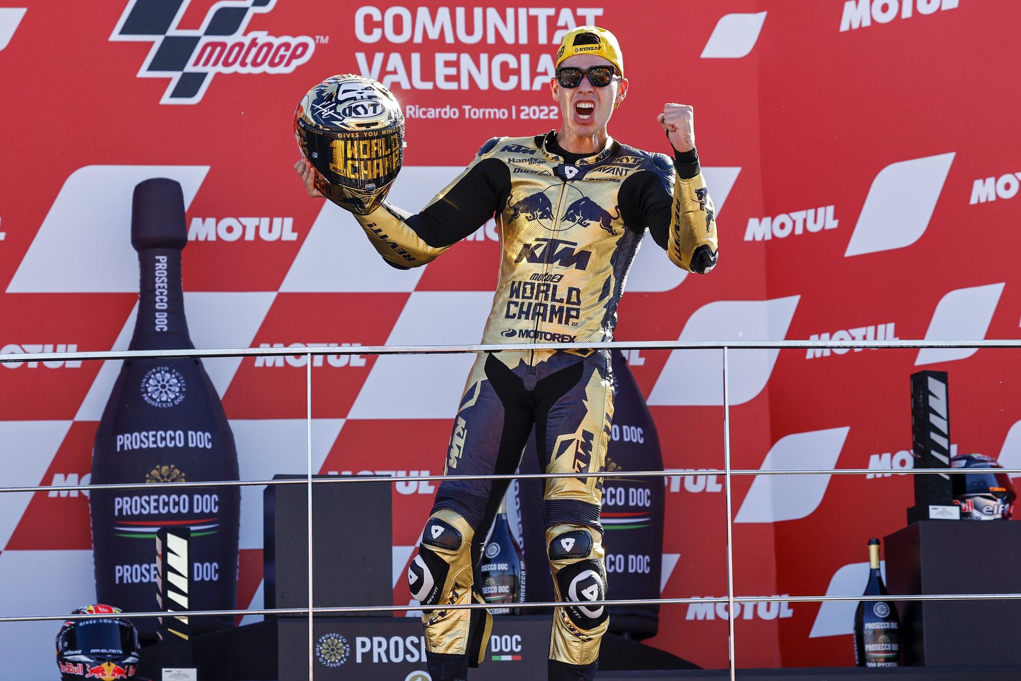 Augusto Fernández, campeón del mundo de Moto2