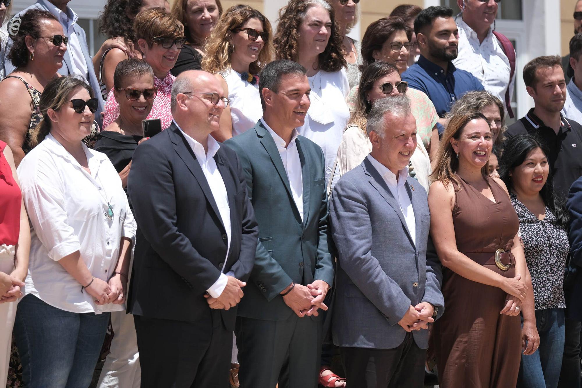 Encuentro entre Pedro Sánchez y Ángel Víctor Torres en el Cabildo de Lanzarote