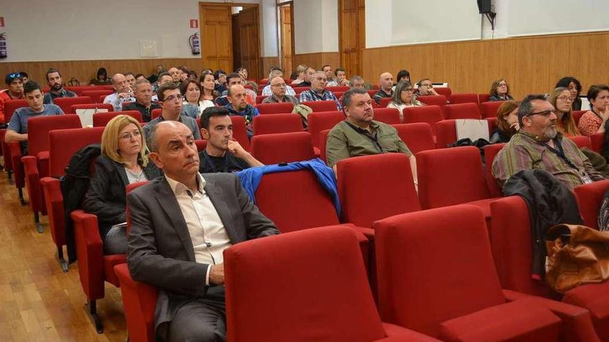 Algunos de los asistentes a la jornada técnica celebrada ayer en la Casa de Cultura La Encomienda.