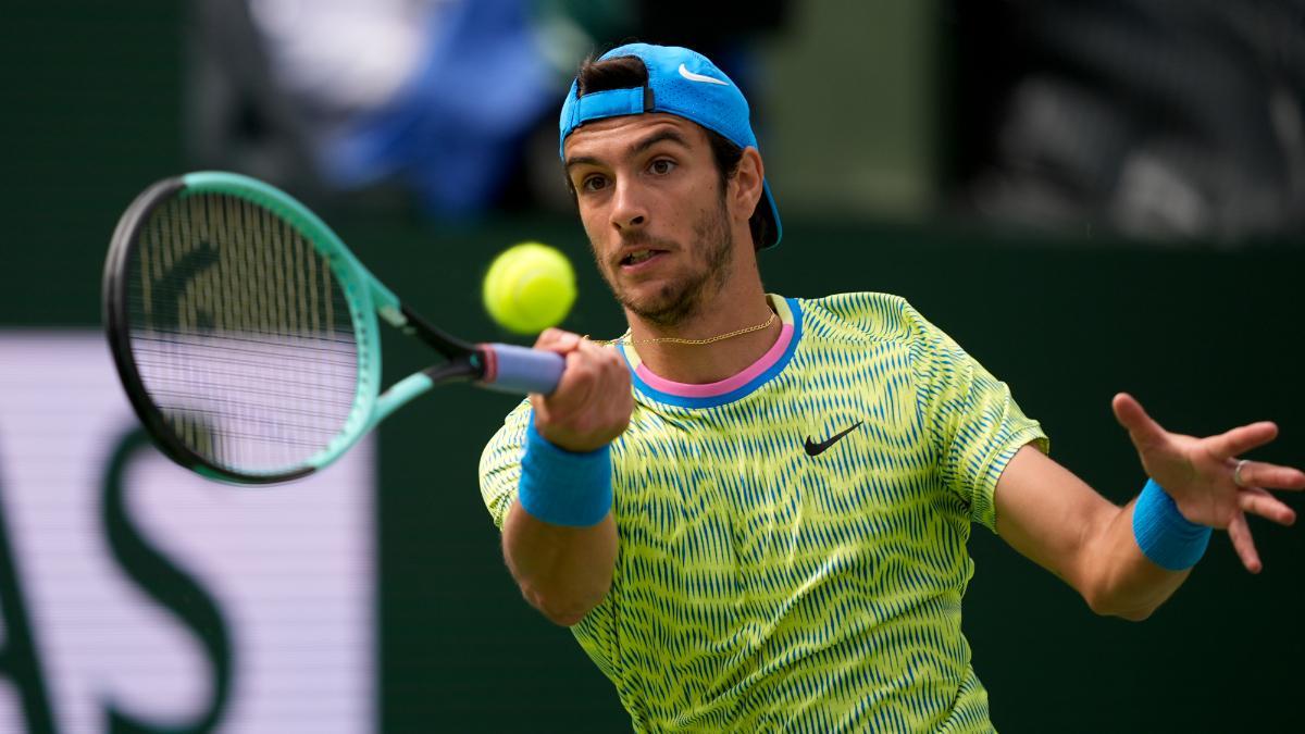 Lorenzo Musetti, en su último partido de Indian Wells contra Holger Rune