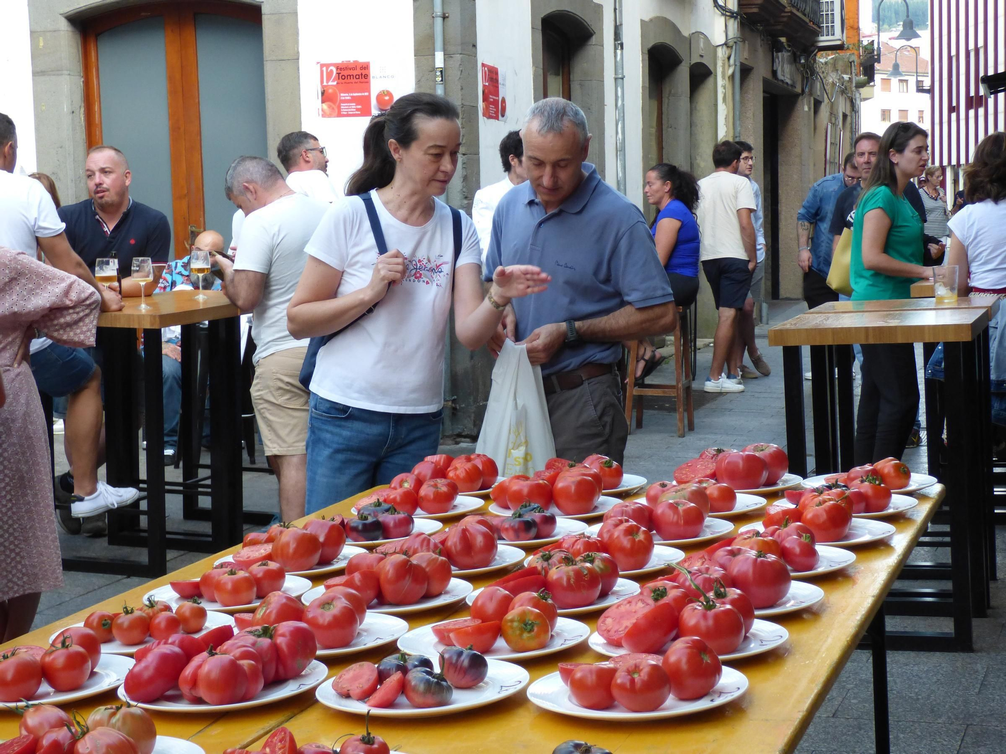 Así fue la elección del mejor tomate de Cangas del Narcea