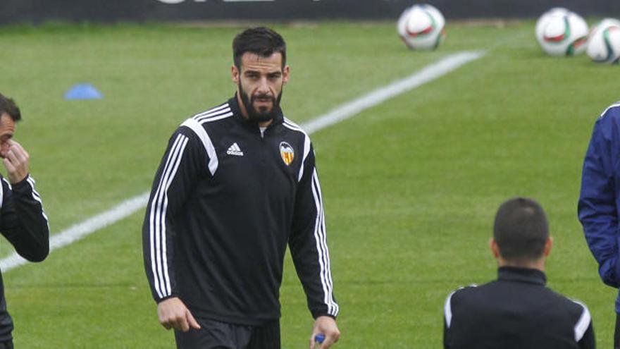 Nuno parece apostar por una delantera con Alcácer y Negredo.