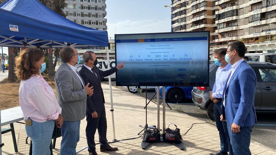 En marcha el sistema que permite consultar las plazas libres de la zona azul