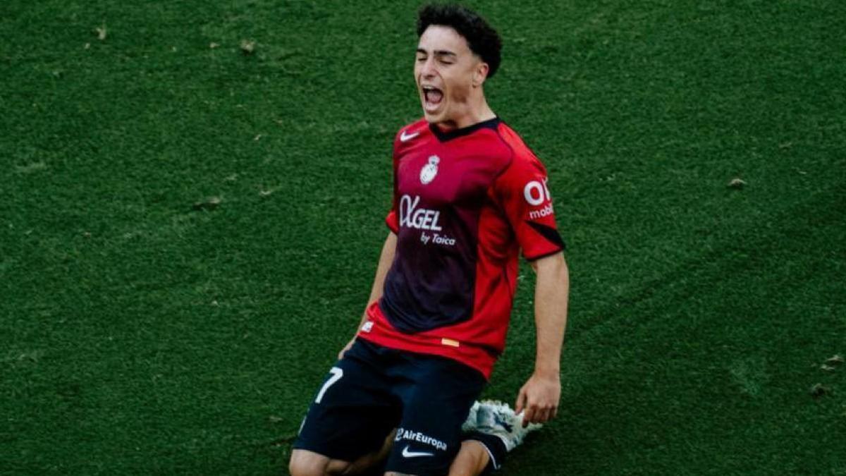 Jan Virgili celebra su primer gol en LaLiga