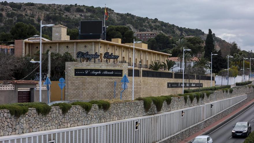 Condenan a pagar 390.821 euros de IVA a un conocido club de alterne de Alicante por los servicios de las prostitutas