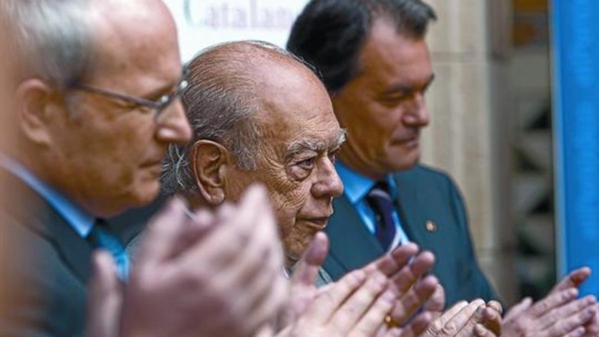 'Presidents' 8 Los expresidentes de la Generalitat José Montilla y Jordi Pujol, y el actual titular, Artur Mas, en la inauguración de la exposición, ayer.