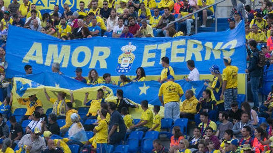 Imagen de la grada Curva, en el UD-Barça -el pasado 14 de mayo-, al que acudieron 22.268 espectadores.