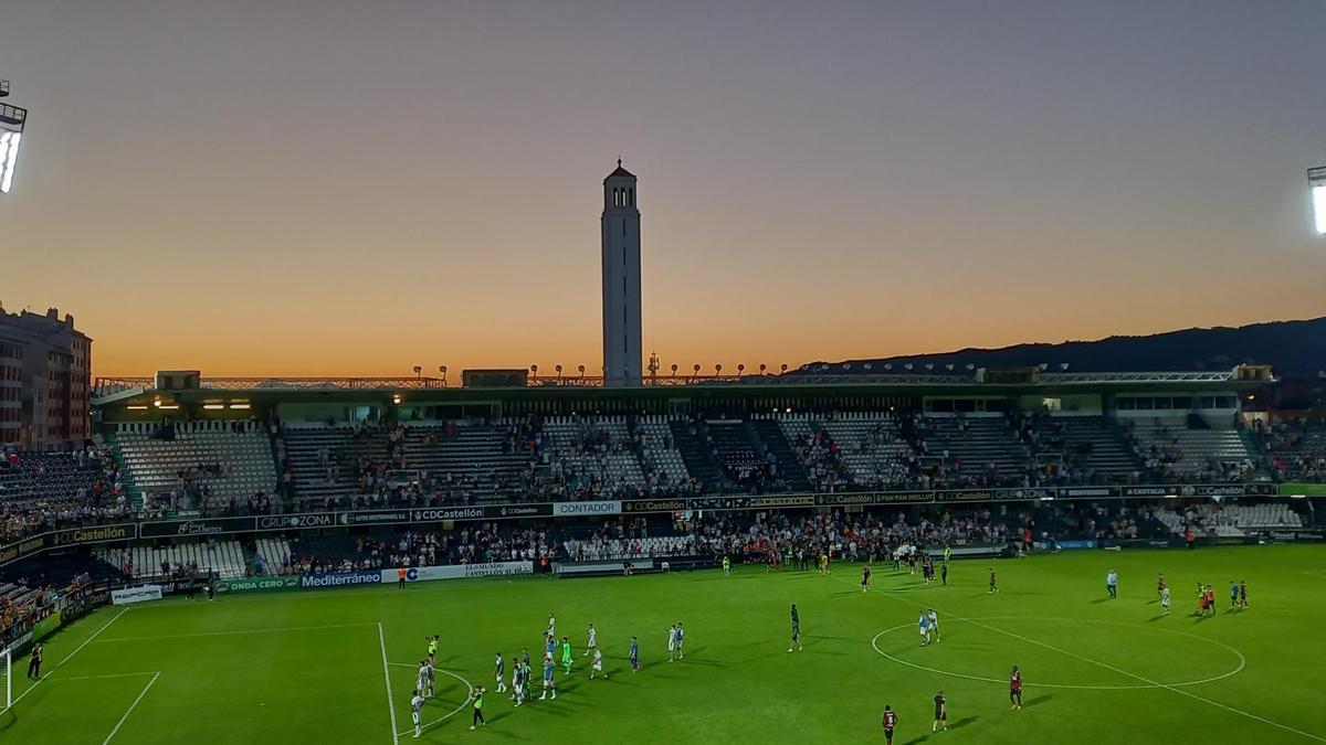 Un atardecer feliz en Castalia.