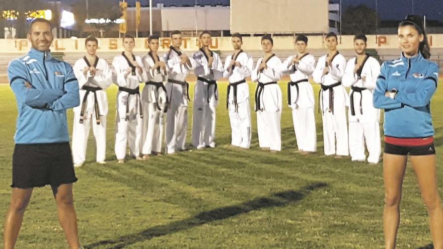 El equipo de taekwondo del CTEIB ya entrena