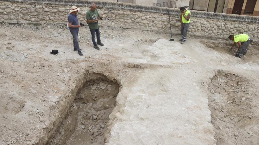 Hallan restos de una torre del s.XIV y de la muralla en las obras de la ...