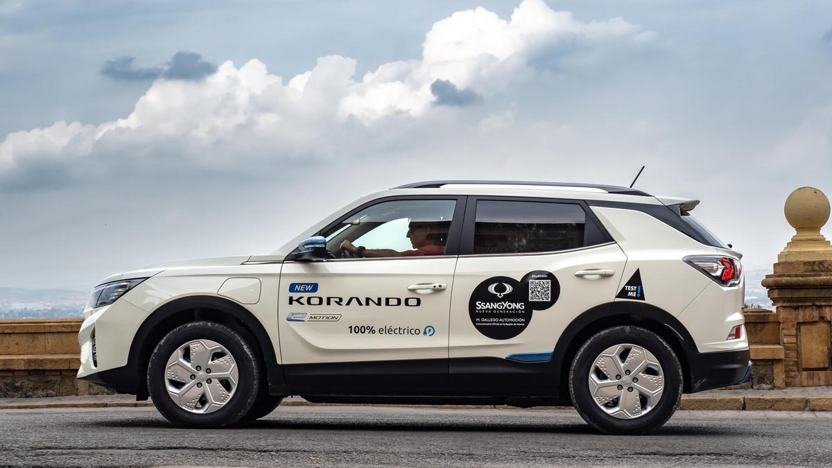 El nuevo Korando e-Motion, está disponible en SsangYong M. Gallego Automoción con precios desde 27.900 euros, promociones y descuentos incluidos