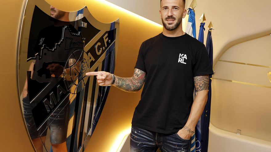 Dioni, la primera pieza oficial del Málaga CF 23/24