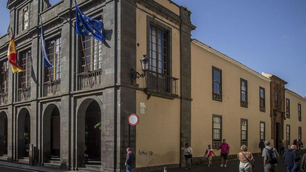 Fachada del Ayuntamiento de La Laguna.