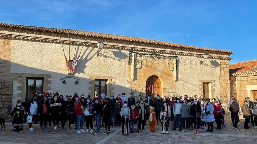 Guarrate celebra eI I Paseo Navideño con un centenar de andarines