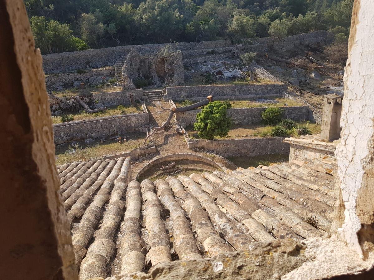 Vista actual de la fachada y de los jardines. / DM