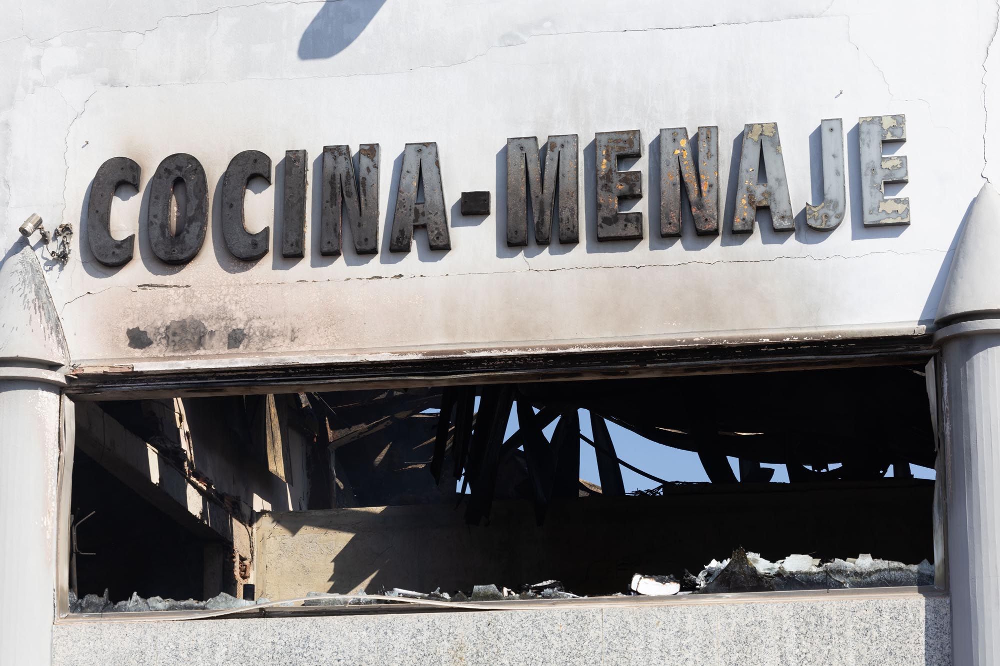 Desoladoras imágenes el día después del incendio de la nave de Citubo en Ibiza