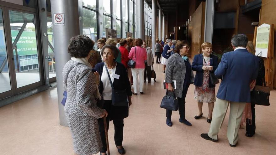 Asistentes a la asamblea de la Confederación de Federaciones y Asociaciones de Viudas en Gijón.