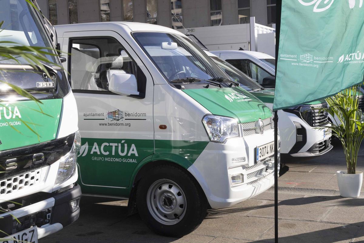 Benidorm presenta un nuevo servicio de conservación y limpieza de zonas verdes gestionado por Actúa