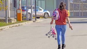 Visitas a familiares presos en la cárcel de Quatre Camins