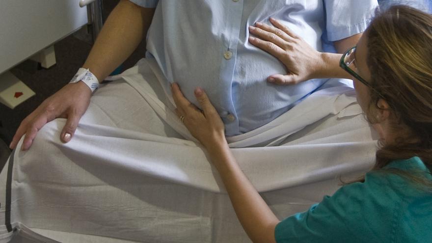 Una sentencia obliga a pagar las guardias médicas durante el embarazo y la lactancia