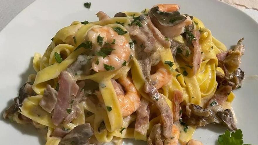 El restaurante de Gran Canaria escondido dentro de un campo de fútbol que sorprende con su cocina italiana