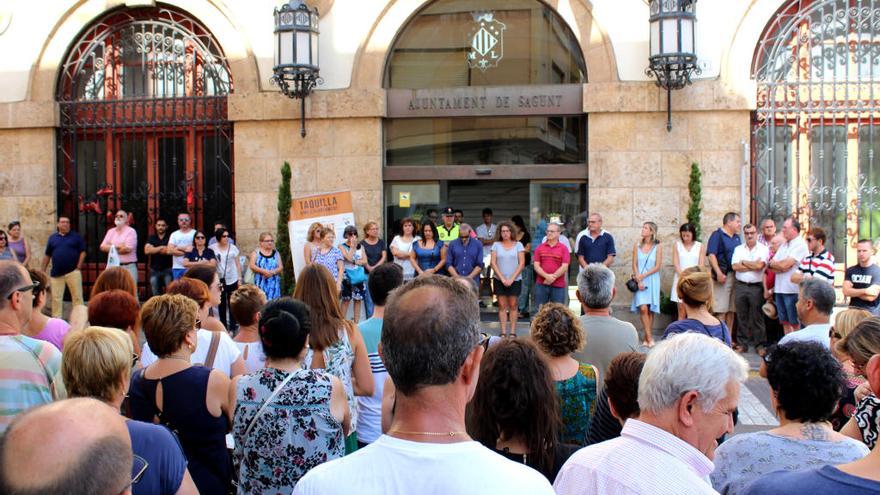 Sagunt condena los atentados terroristas