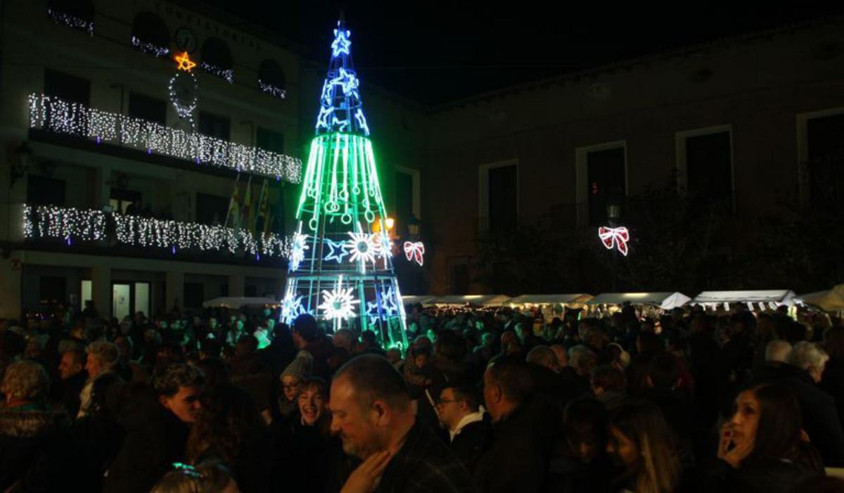 Villancicos durante el tradicional encendido de luces.