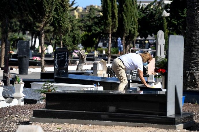 31 de octubre en el cementerio de San Lázaro