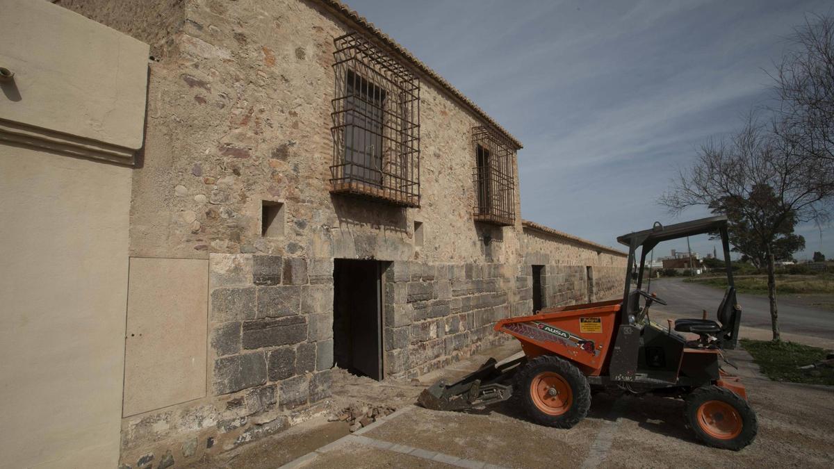Obras en el fortín del Grao Vell de Sagunt.