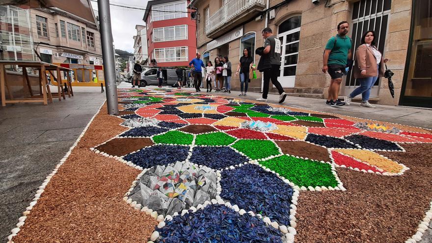 La fiesta de las alfombras florales y del Corpus en Bueu (I)