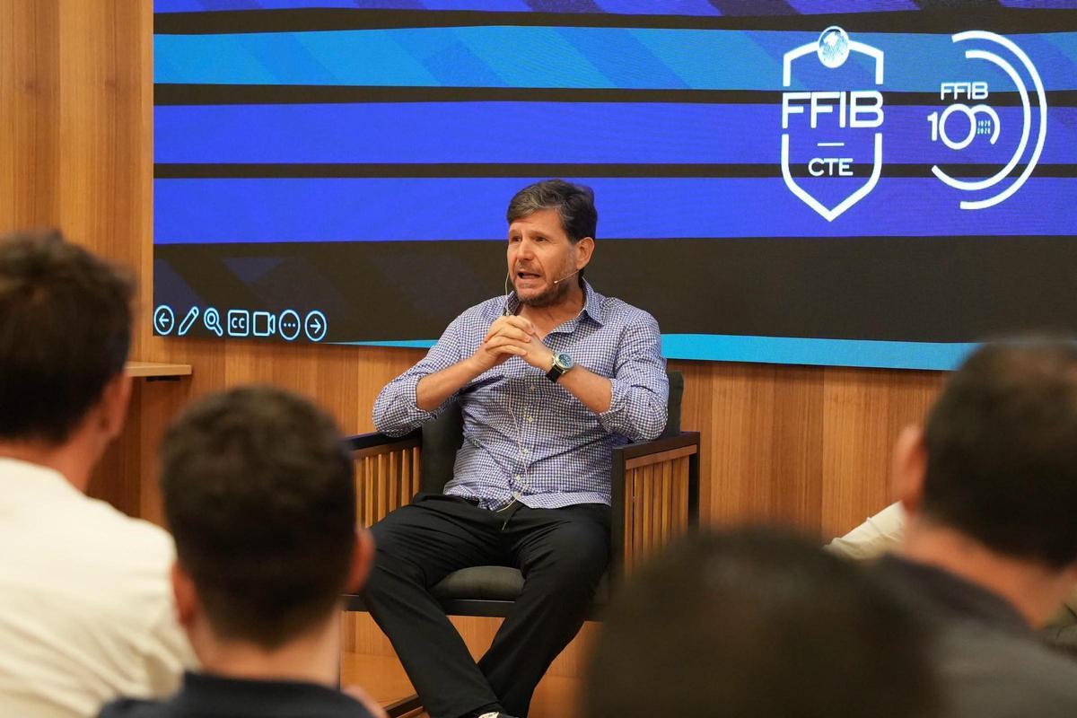Álbum de fotos de la ‘Jornada d’Actualització i Reciclatge’ del Comité Técnico de Entrenadores de la FFIB