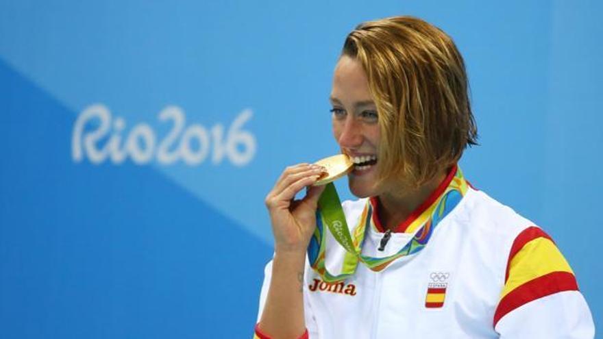 Mireia Belmonte alcanza la gloria olímpica