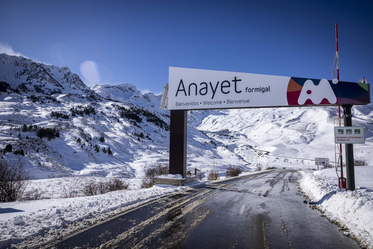 En imágenes | Inicio de la temporada invernal en las estaciones de esquí aragonesas