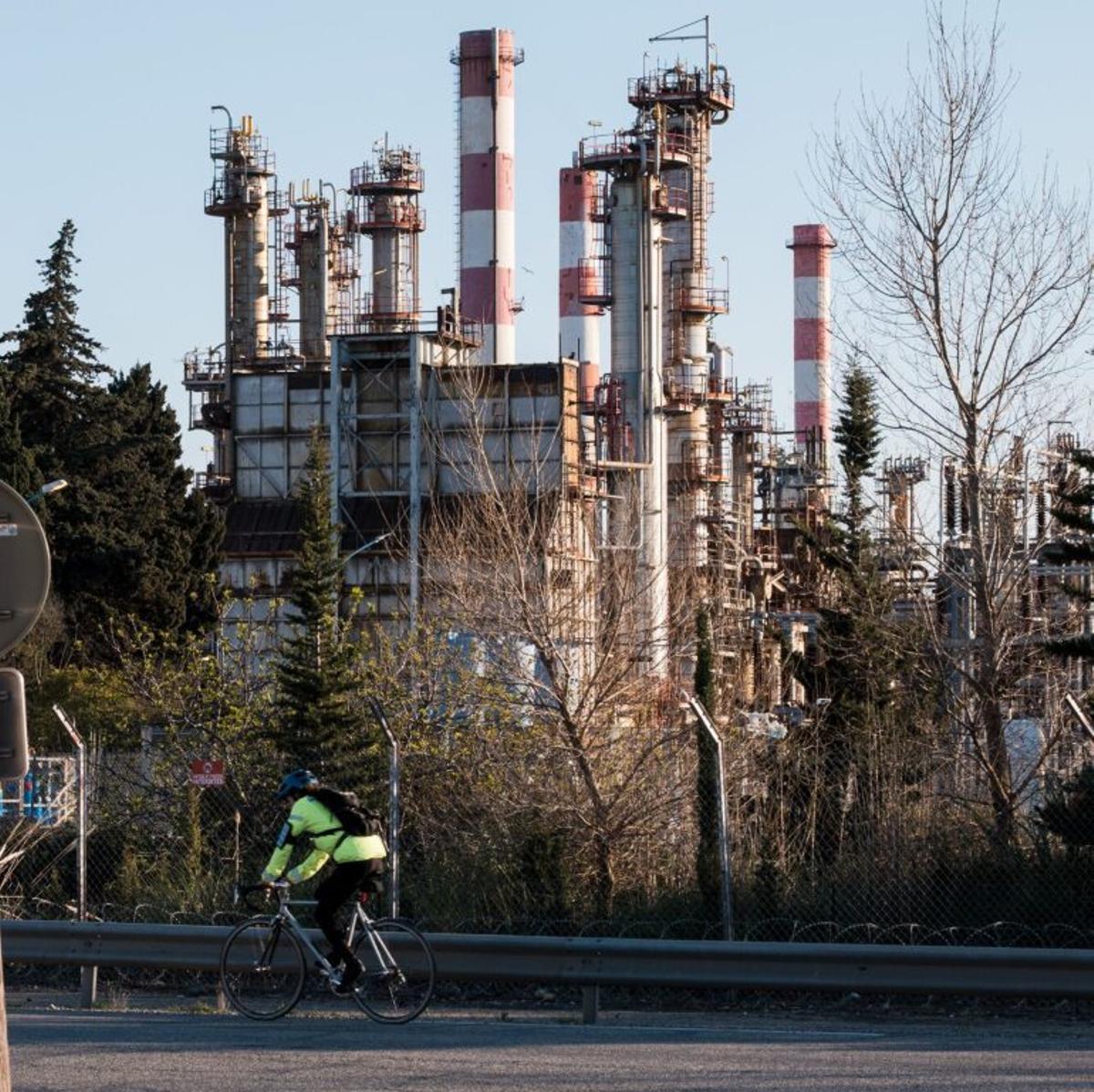 Brussel·les urgeix els països de la UE a omplir els seus dipòsits de gas