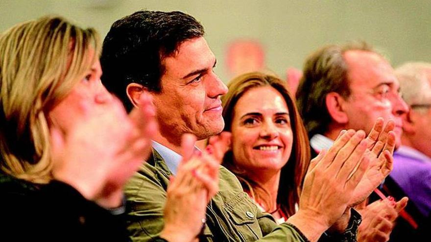 Pedro Sánchez: &quot;El tiempo de Rudi y Rajoy se ha acabado&quot;