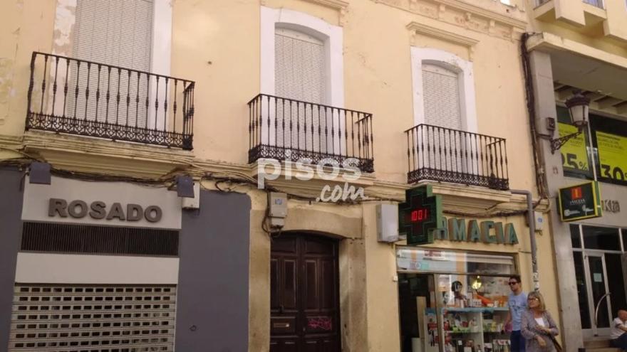 Oportunidad inmobiliaria en Cáceres: gran piso señorial en el centro histórico