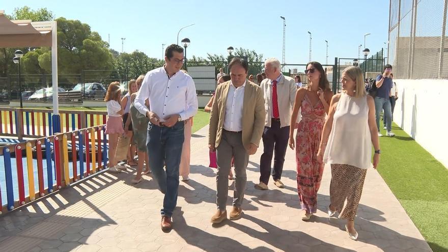 Pérez Llorca visita una escuela infantil en Polop