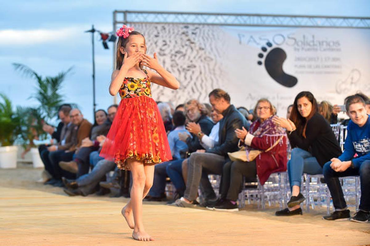 Desfile solidario a favor de Pequeño Valiente Desfile solidario a favor de Pequeño Valiente