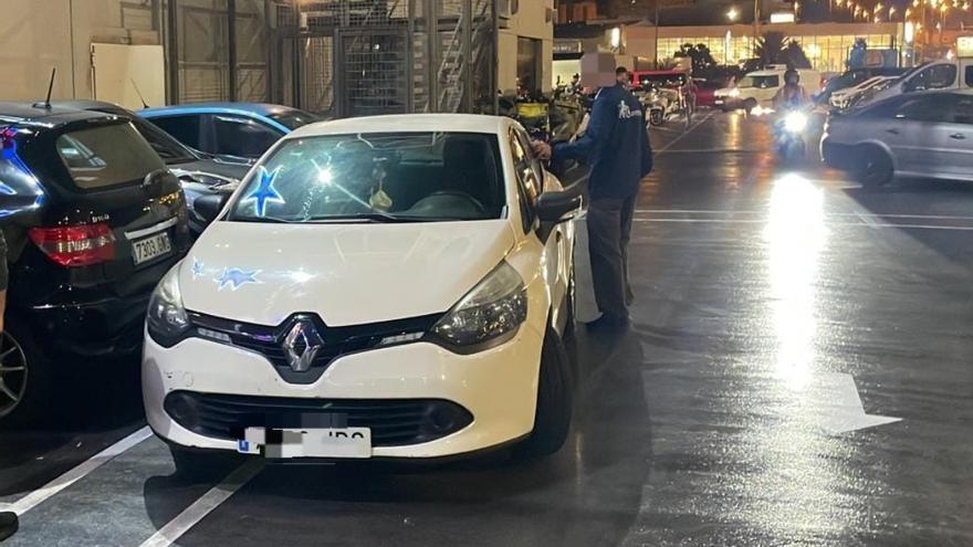 La DGT empieza ya a multar a los conductores que hagan esto con los intermitentes