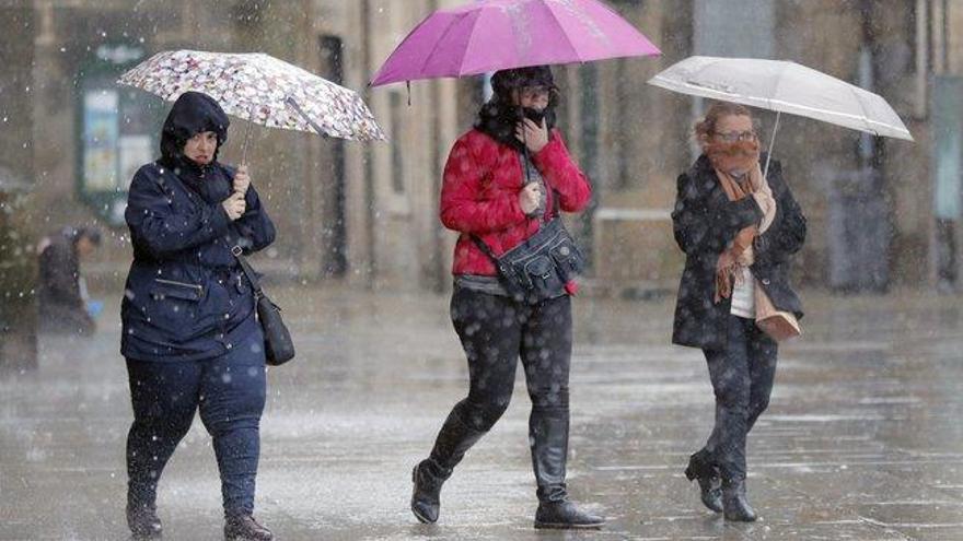 Aemet: Las tormentas continuarán hoy lunes en el nordeste peninsular y en Mallorca