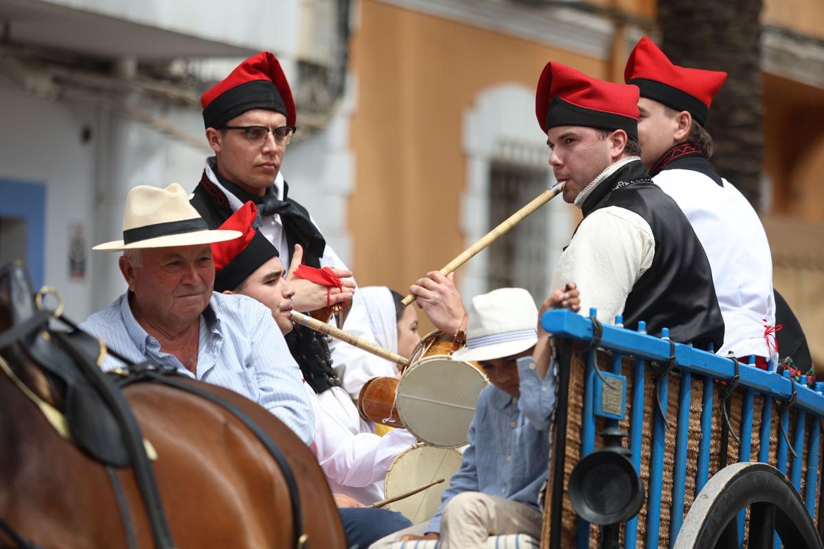 Todas las imágenes de 'Anar a maig' en Santa Eulària