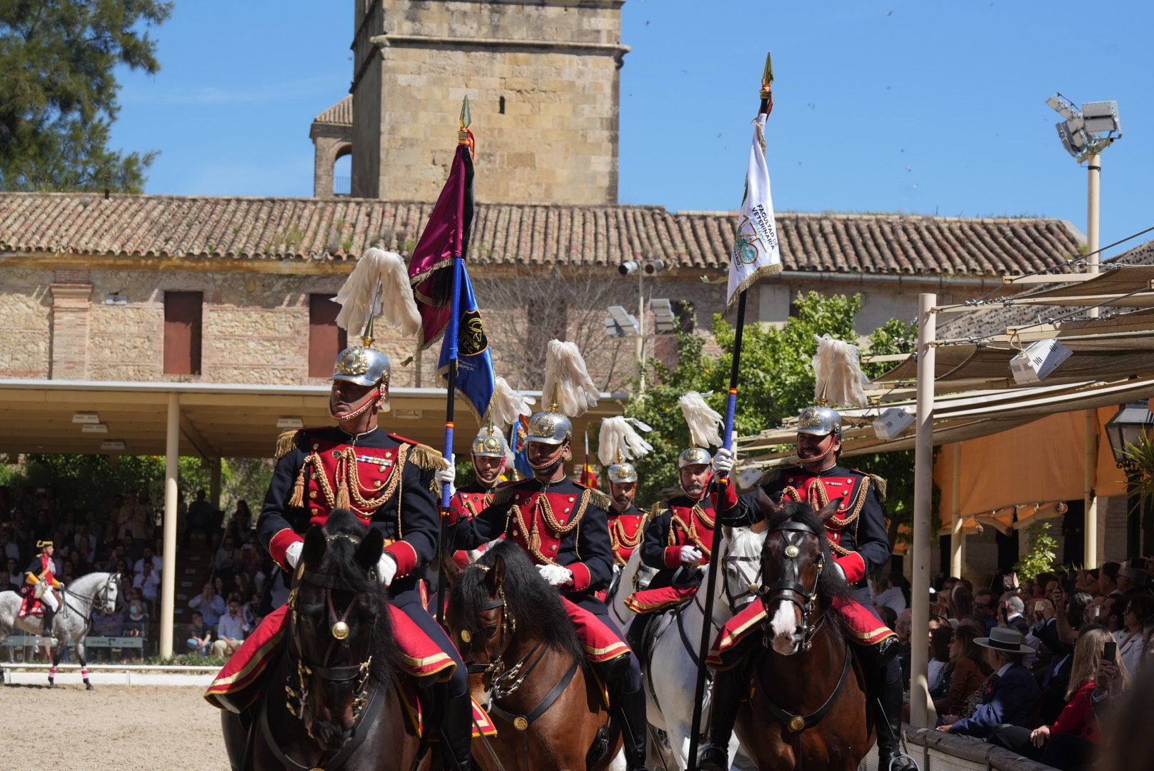 Marcha ecuestre para conmemorar el 175º aniversario de la Facultad de Veterinaria